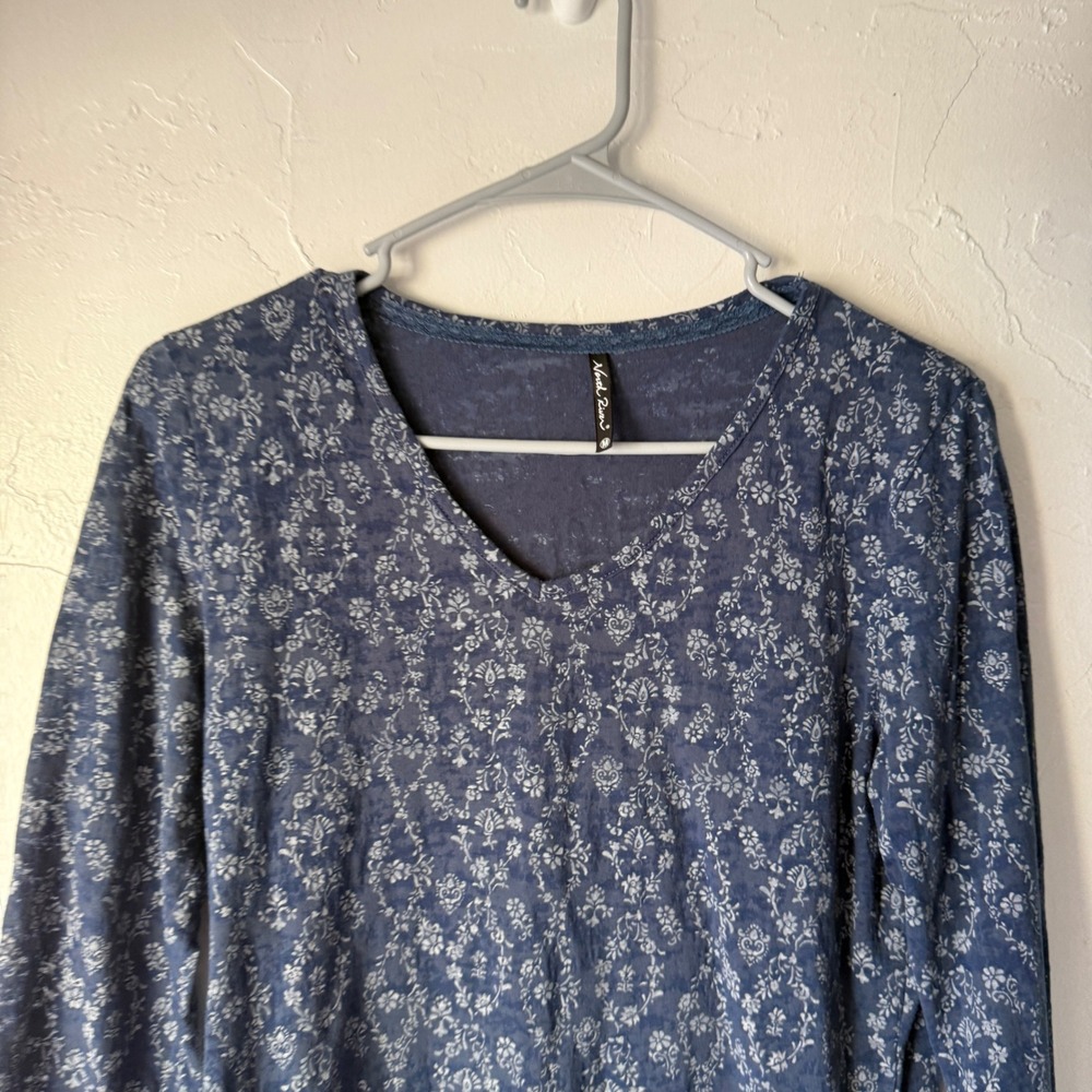 North River Navy Blue Floral Print 3/4 Sleeve V Neck Casual Top Blouse M Peasant - Picture 2 of 7